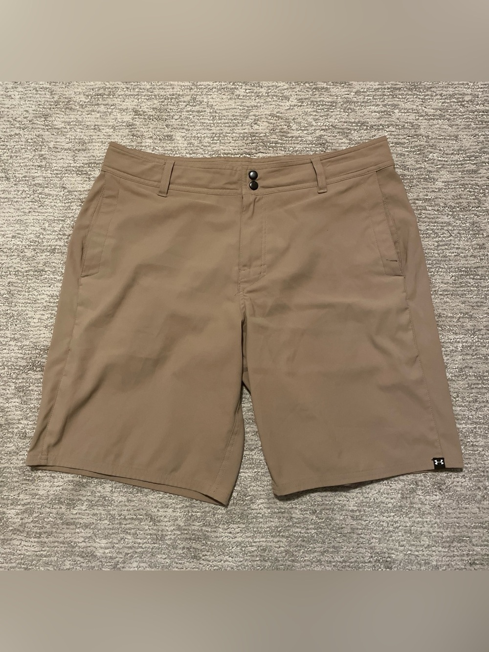 Under Armour Hybrid Tech HeatGear Shorts Brown Mens Size 36 Loose Lightweight
